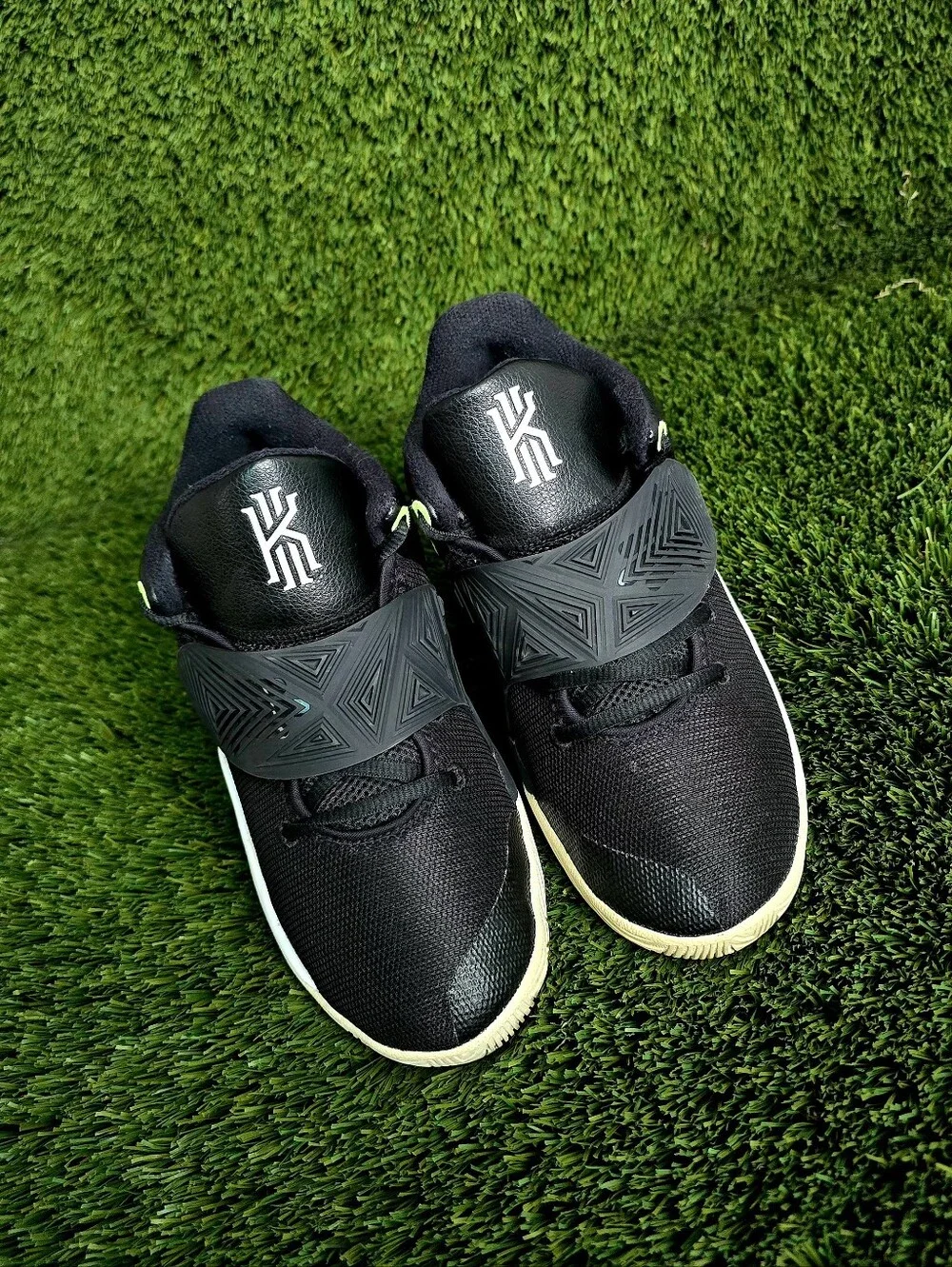 Nike kyrie flytrap